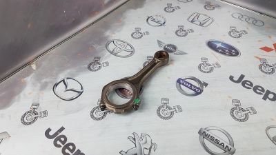Лот: 23589334. Фото: 1. Шатун Audi A6 AFB 059198401. Двигатель и элементы двигателя
