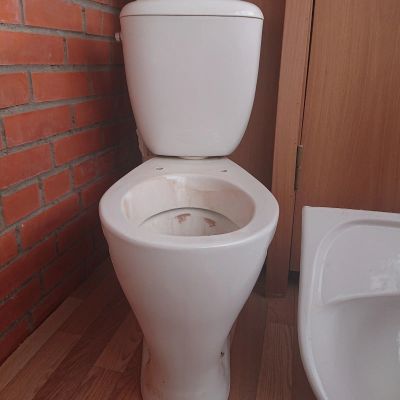 Лот: 18058628. Фото: 1. Унитаз. Унитазы, биде