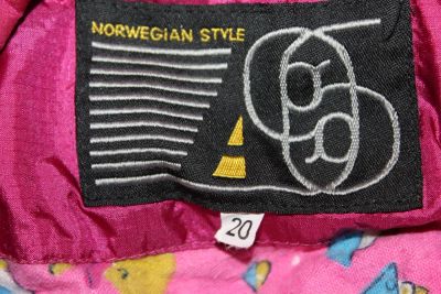 Лот: 4785958. Фото: 1. Комбинезон norwegian style пух... Костюмы, пиджаки, комбинезоны