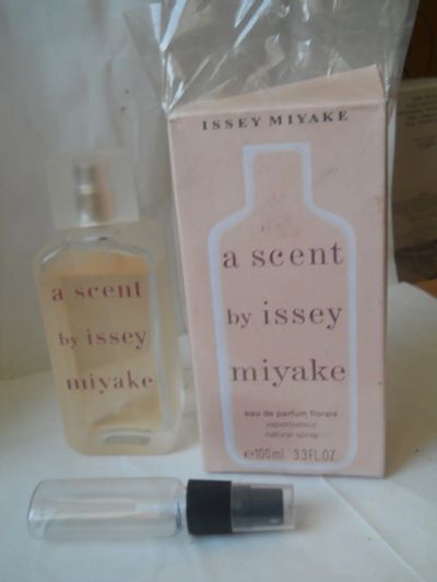Лот: 2686886. Фото: 1. A Scent Florale by Issey Miyake... Женская парфюмерия