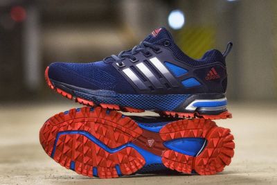 Лот: 8084005. Фото: 1. Кроссовки Marathon flyknit Adidas... Кеды, кроссовки, слипоны