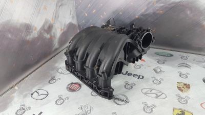 Лот: 23588315. Фото: 1. Коллектор впускной BMW 1-Series... Двигатель и элементы двигателя