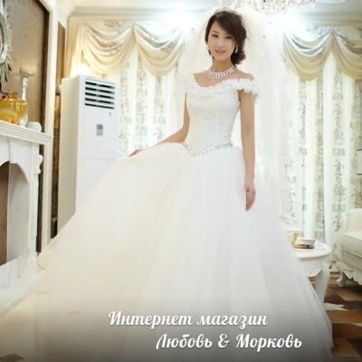 Лот: 3296013. Фото: 1. Свадебное платье 17. Свадебные платья