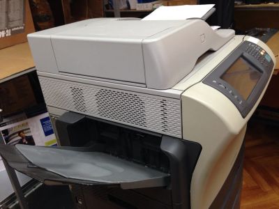 Лот: 3767863. Фото: 1. МФУ HP LaserJet 4345x MFP Q3943A... МФУ и копировальные аппараты