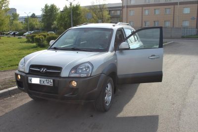 Лот: 4199417. Фото: 1. Продам Hyundai Tucson!. Автомобили
