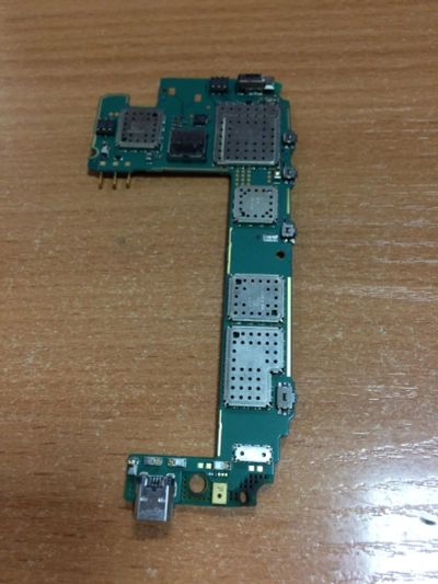 Лот: 11130773. Фото: 1. плата nokia lumia 520 оригинал... Микросхемы и платы