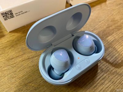 Лот: 18572424. Фото: 1. Наушники Samsung galaxy buds plus. Наушники, гарнитуры