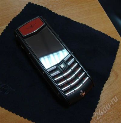 Лот: 512575. Фото: 1. Vertu Ti Ferrari Nero Limited... Кнопочные мобильные телефоны