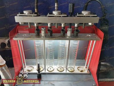 Лот: 23588570. Фото: 1. Форсунка Nissan Tino SR20DE 166005L700. Двигатель и элементы двигателя