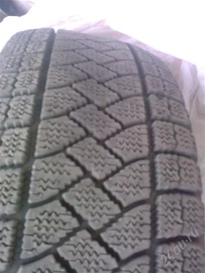 Лот: 2214748. Фото: 1. Bridgestone Nord TREK 205x65x15. Шины