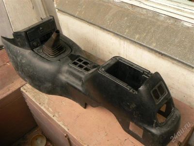 Лот: 1217156. Фото: 1. подлокотник - консоль волга газ... Салон