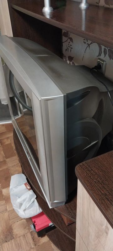 Лот: 24887772. Фото: 1. Телевизор Samsung отдам бесплатно. Телевизоры