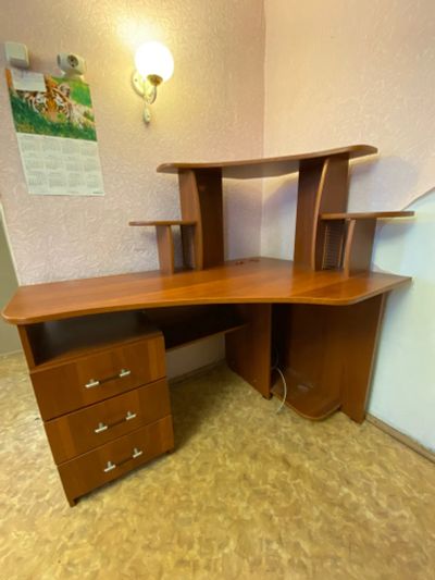 Лот: 19873955. Фото: 1. Стол компьютерный. Компьютерные и письменные столы