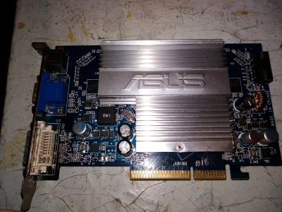 Лот: 12158319. Фото: 1. Geforce 7600GS 256mb 128bit. Видеокарты