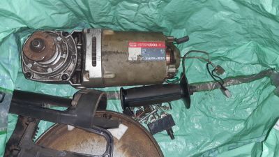 Лот: 14983984. Фото: 1. Ушм-230 интерскол. Электроинструмент