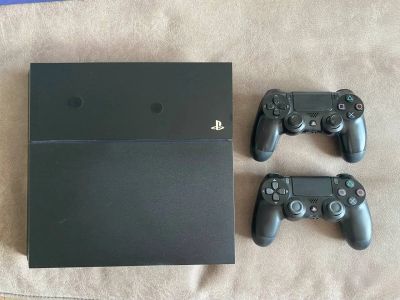 Лот: 18075325. Фото: 1. Sony PlayStation 4. Игровые приставки, консоли