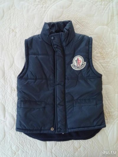 Лот: 10377780. Фото: 1. Жилетка Moncler, утеплённая, на... Верхняя одежда