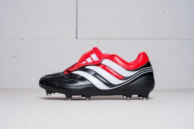 Лот: 11617699. Фото: 1. Футбольная обувь Adidas Predator... Кеды, кроссовки, слипоны