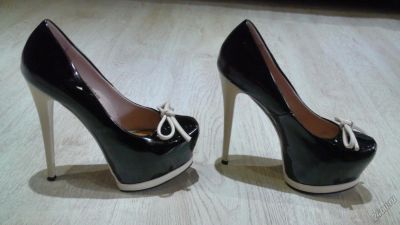 Лот: 5850375. Фото: 1. Туфельки!!! Очень красивые!!!. Туфли