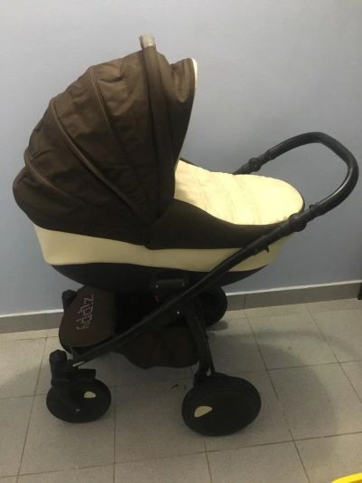 Лот: 10853456. Фото: 1. Коляска 3 в 1 Tutis Zippy New... Коляски