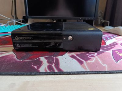 Лот: 25760916. Фото: 1. Прошитый Xbox 360 E 500гб. Игры для консолей