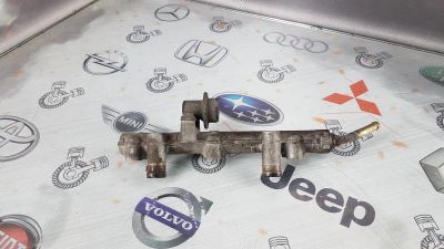 Лот: 23588980. Фото: 1. Регулятор давления топлива Toyota... Топливная система