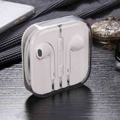 Лот: 9995931. Фото: 1. Наушники Apple Earpods Original... Красноярск