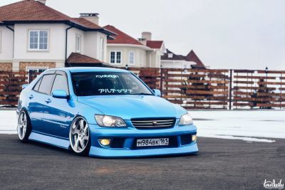 Лот: 12743212. Фото: 1. Бампер передний Toyota Altezza. Кузов