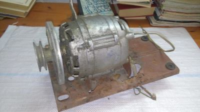 Лот: 11476776. Фото: 1. эл двигатель 220 в....от стиральной... Электродвигатели