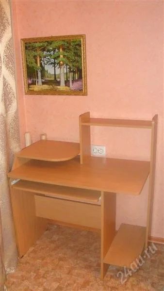 Лот: 1242150. Фото: 1. Стол компьютерный. Стойки и тумбы для аппаратуры