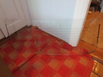 Лот: 3563967. Фото: 1. задние стекло с обогревом. Другое (автозапчасти)