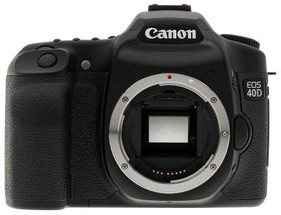 Лот: 8026825. Фото: 1. Продам зеркальную фотокамеру Canon... Цифровые зеркальные