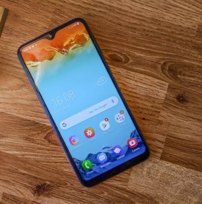 Лот: 18298345. Фото: 1. samsung a 20. Смартфоны