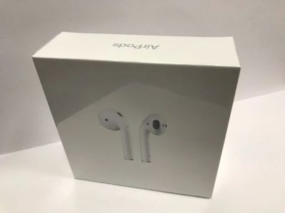 Лот: 12774280. Фото: 1. наушники Apple Airpods (Чехол... Наушники, гарнитуры