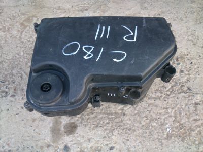 Лот: 13362951. Фото: 1. Блок Корпус Коробка под предохранители... Электрооборудование