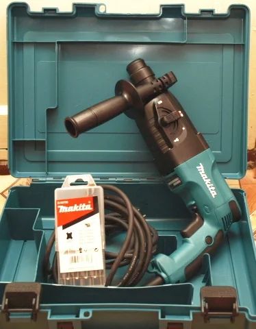 Лот: 4993805. Фото: 1. Перфоратор Makita HR2450 X8. Электроинструмент