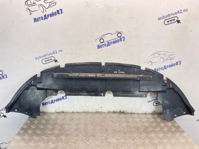 Лот: 25366414. Фото: 1. Пыльник бампера Ford Focus CB4. Двигатель и элементы двигателя