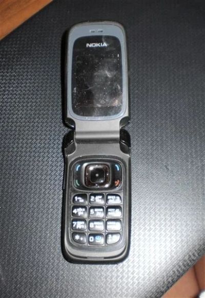 Лот: 2012334. Фото: 1. Nokia раскладушка без аккумулятора. Кнопочные мобильные телефоны