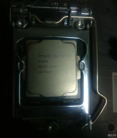 Лот: 13471875. Фото: 1. Продам процессор Intel Celeron... Процессоры