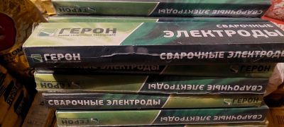 Лот: 20771464. Фото: 1. Сварочные электроды Герон ОЗС... Электроды, проволока для сварки