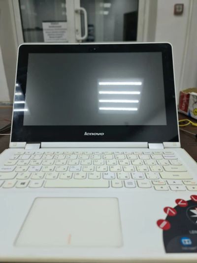 Лот: 19670494. Фото: 1. Ноутбук планшет lenovo Yoga 300-11IBR... Ноутбуки