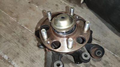 Лот: 18807010. Фото: 1. Ступицы задние Honda Inspire UC1... Ходовая, подвеска, рулевое управление