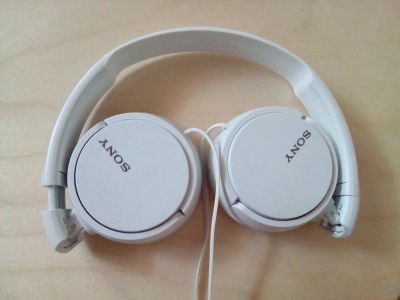 Лот: 9262551. Фото: 1. Наушники Sony. Наушники, гарнитуры
