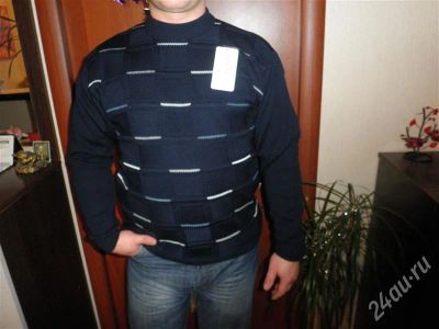 Лот: 688452. Фото: 1. свитер 2. Свитеры, толстовки, худи
