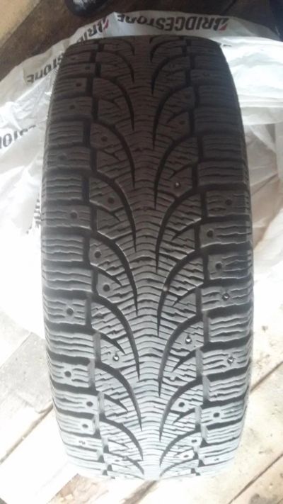 Лот: 8794417. Фото: 1. Зимняя резина Pirelli 205/60 r16. Шины
