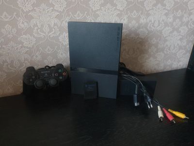 Лот: 16540911. Фото: 1. Легендарная Sony PlayStation 2... Игровые приставки, консоли