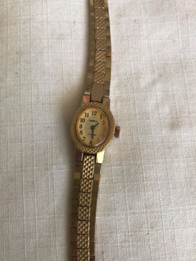 Лот: 19002714. Фото: 1. Часы женские, Чайка, браслет... Оригинальные наручные часы