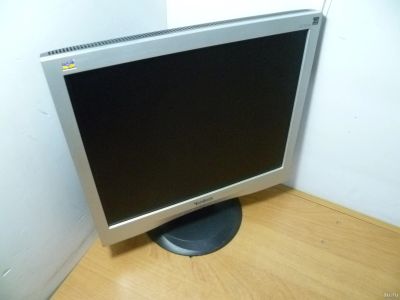 Лот: 18520899. Фото: 1. ЖК монитор 17" ViewSonic VA703M. ЖК-мониторы