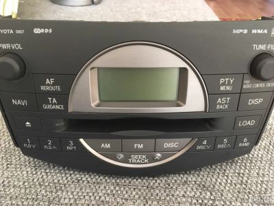 Лот: 13414749. Фото: 1. Автомагнитола от Toyota RAV4 2008г. Автомагнитолы