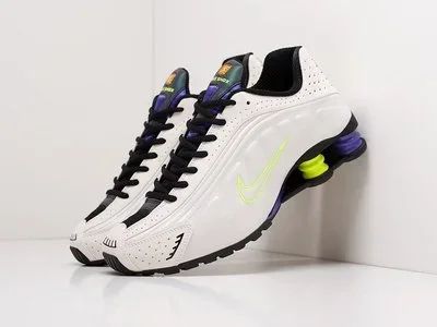 Лот: 17107497. Фото: 1. Кроссовки Nike Shox R4 (19293... Кеды, кроссовки, слипоны